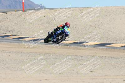 media/Oct-05-2025-CVMA (Sun) [[beeef4f201]]/Race 11-500-400(4)-350 Supersport/